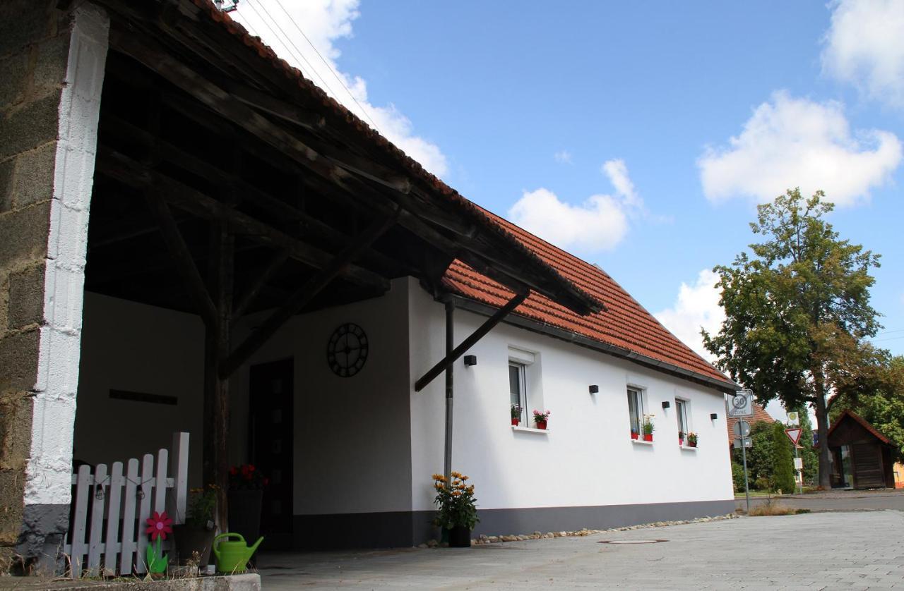 Appartement Kleines Haeuschen Zum Wohlfuehlen à Balingen Extérieur photo
